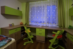 Dětský pokoj_Kombinace zelené s dubem bardolíno